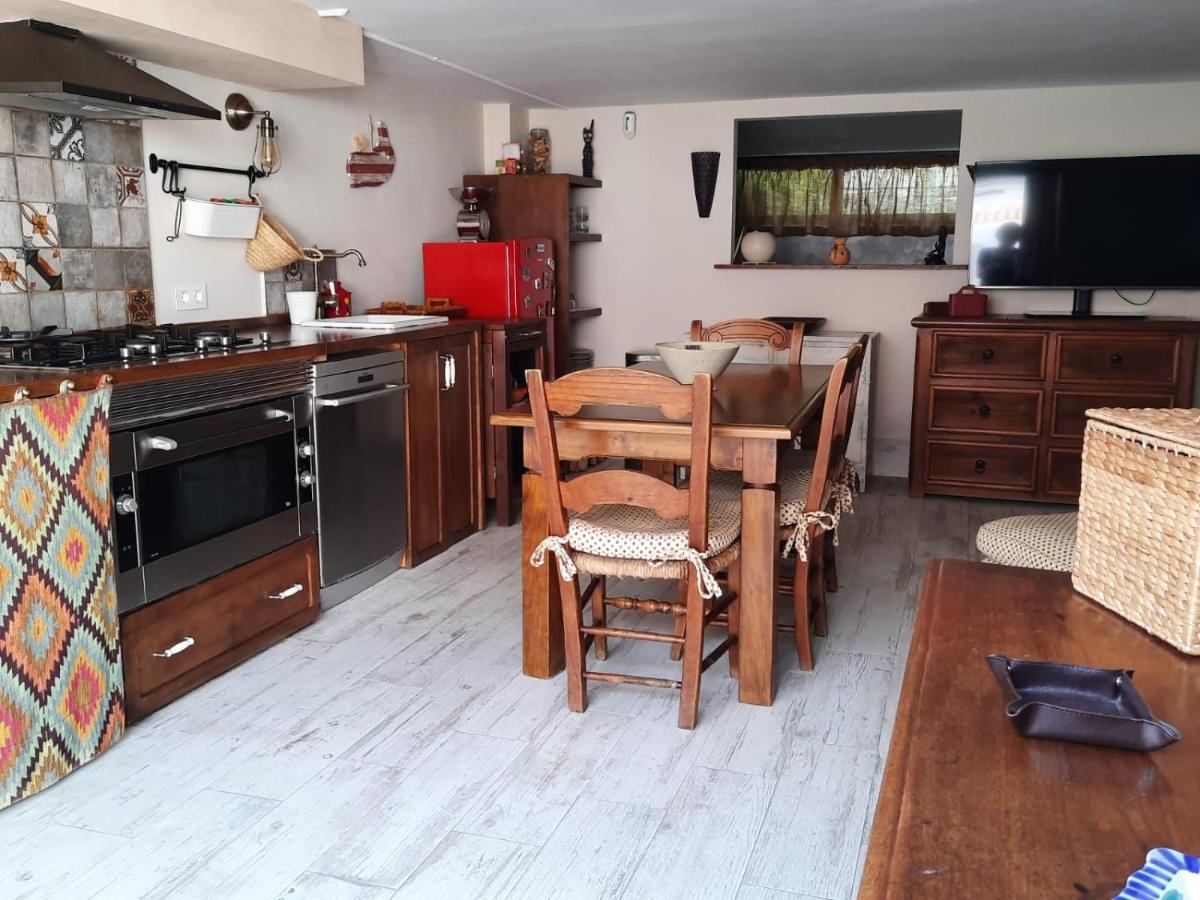 Un Apartamento Vacacional Con Detalles De Un Hogar Mairena del Aljarafe Exteriér fotografie